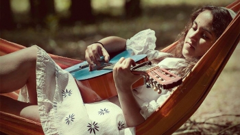 Imagem de A Cantadora de Histórias no Dia de Folga