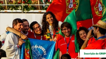 Imagem de 30 jovens luso-descendentes na Jornada Mundial da Juventude