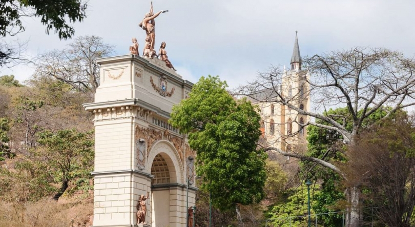 Imagem de Federação de Centros Portugueses da Venezuela foi reativada