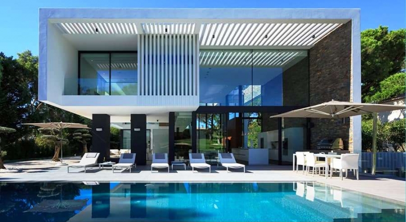 Imagem de Britânicos e franceses compram mais casas de luxo em Portugal