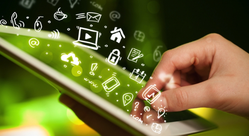 Imagem de 20 mil tablets serão distribuídos a alunos do Ensino de Português no Estrangeiro