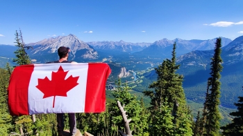 Imagem de Pouco mais de metade da comunidade de origem portuguesa no Canadá fala português