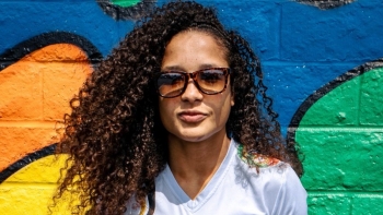 Imagem de Jacqueline Cavalcanti campeã de peso galo da Legacy Fighting Alliance