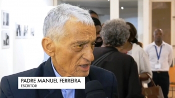 Imagem de Padre poeta em Moçambique