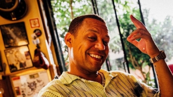 Imagem de Carlão, “Mais!”