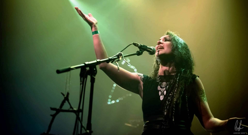 Imagem de Priscila da Costa e o álbum Ptolemea