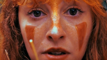 Imagem de Emmy Curl, “Mirandum”