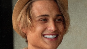 Imagem de Jonatan Haller, “Tudo Em Ti”