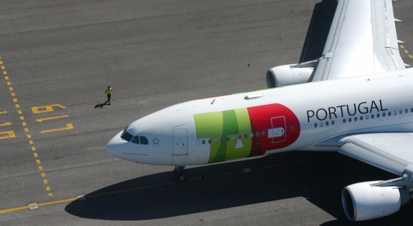 Imagem de Governo vai exigir à TAP que garanta ligações aéreas com países de acolhimento de portugueses