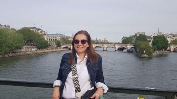 Imagem de Ana Paula Jorge, bibliotecária em Paris