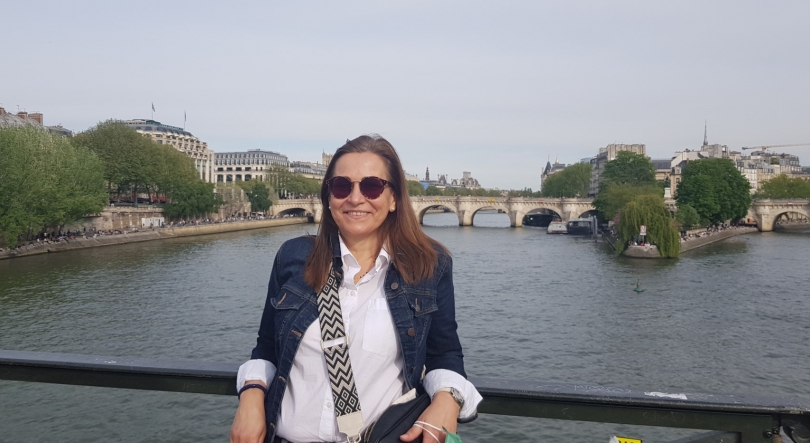 Imagem de Ana Paula Jorge, bibliotecária em Paris