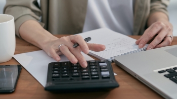 Imagem de Em tempo de crise: a importância de calcular a taxa de esforço