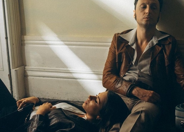 Imagem de Joana Almeirante feat. Samuel Úria, “Dois Corações Partidos”|