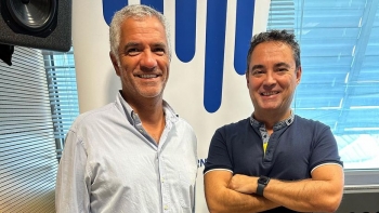 Imagem de Livro “Uma Noite Descansada” de Mário Carneiro