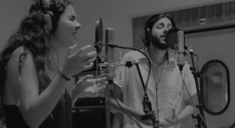 Imagem de Salvador Sobral feat. Silvana Estrada, “De La Mano de Tu Voz”
