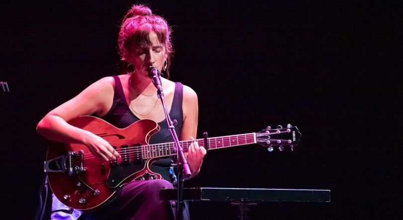 Imagem de A Garota Não, “422”