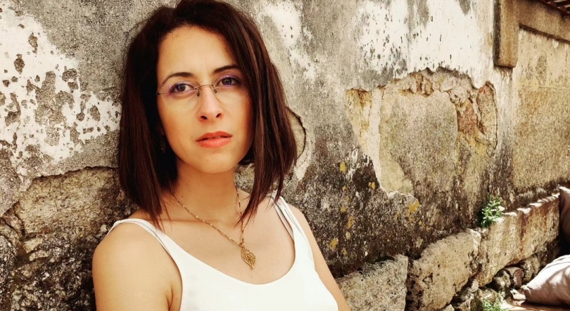 Imagem de Alexandra Vieira e o romance Comme dit la chanson