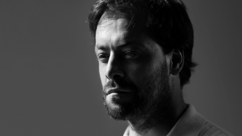 Imagem de António Zambujo, “Leva-me de Mim”