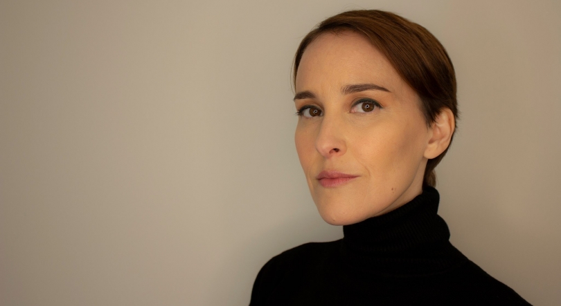 Imagem de Mónica Santos, realizadora de Entre Sombras no Dia de Folga