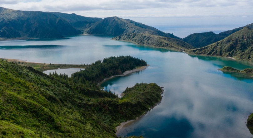 Imagem de Um mês de crise política. Guerras