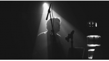 Imagem de Xtinto, “Lábios do Mar”