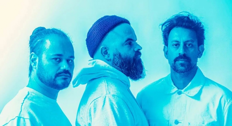 Imagem de Bateu Matou, “Cada x + Perto”