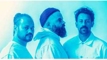 Imagem de Bateu Matou, “Cada x + Perto”