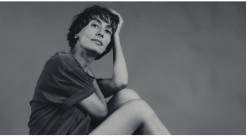 Imagem de Dela Marmy, “Espanta-me”