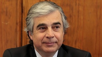 Imagem de À 4ª foi de vez. António Costa de saída