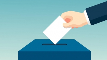 Imagem de Conselheiros na África do Sul contra Comissão Nacional de Eleições