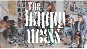 Imagem de The Happy Mess feat. Emmy Curl, “Dançar no Escuro”