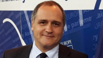 Imagem de PS deixa cair deputado Paulo Pisco, histórico da emigração