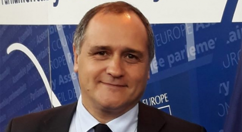 Imagem de PS deixa cair deputado Paulo Pisco, histórico da emigração