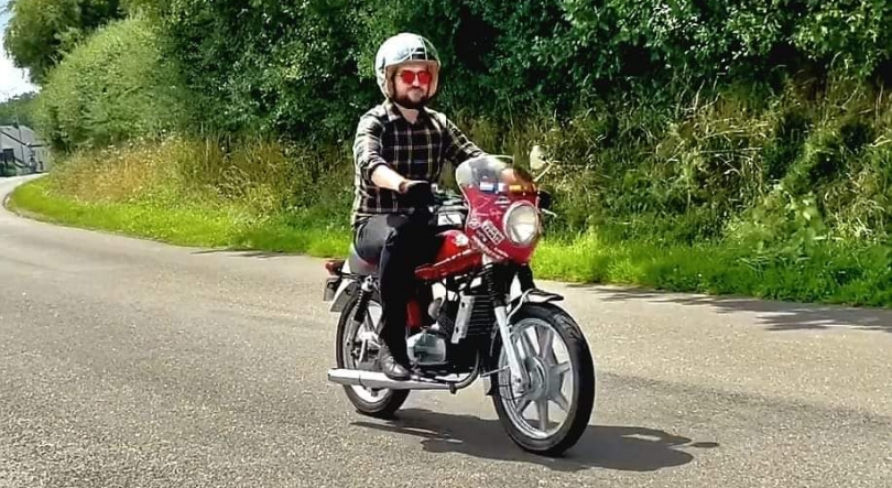 Imagem de De Famel para Portugal