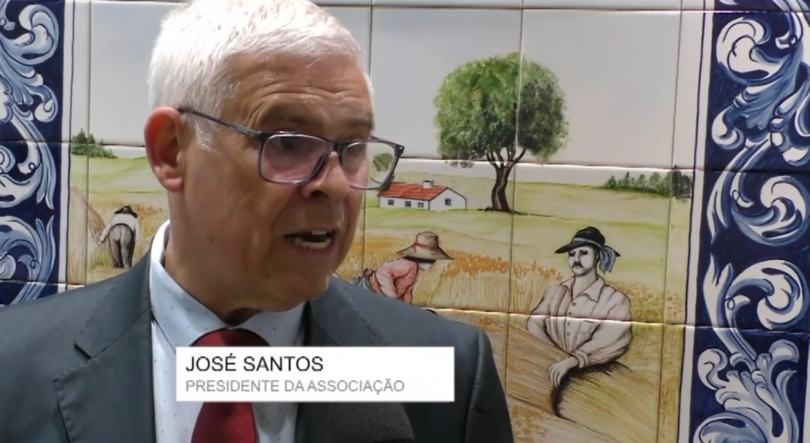 Imagem de 50 anos do 25 de abril em Saint Doulchard