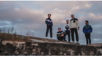 Imagem de Bombazine, “Cartago”