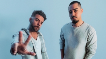 Imagem de No Maka e Mike Flowers