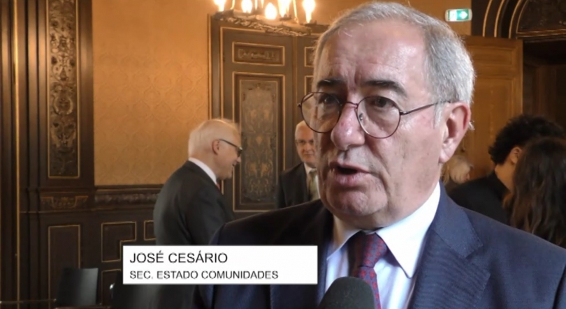 Imagem de José Cesário assinou protocolos com associações portuguesas