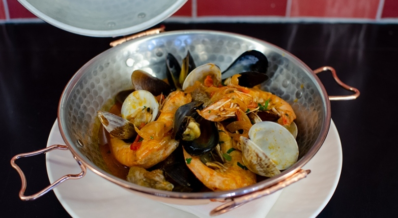 Imagem de Boston senta Portugal à mesa