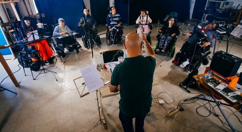 Imagem de Ligados às Máquinas