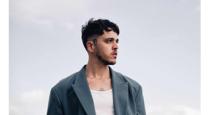 Imagem de Lucy Val, “Enfim”