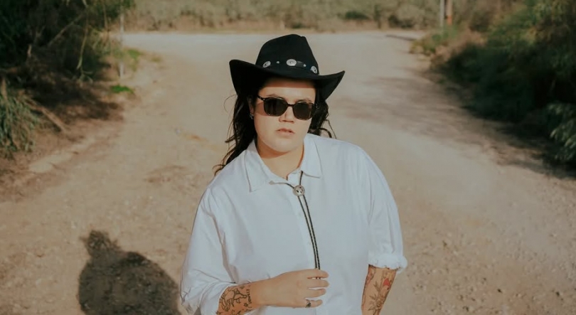 Imagem de Momma T, “Twist The Knife”