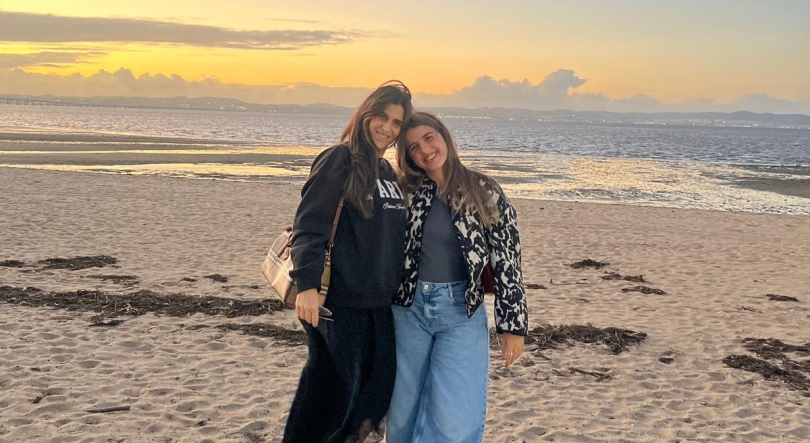 Imagem de Voltei de Lá, Maria João e Carolina Couto, China > Setúbal