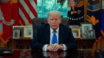 Imagem de Trump proíbe entrada nos EUA de cidadãos de 12 países