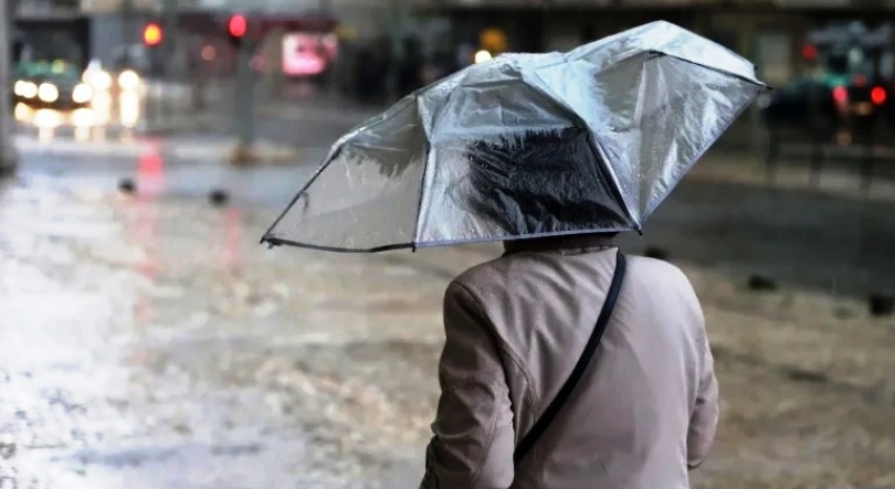 Imagem de Dia de Portugal com chuva, trovoada e granizo