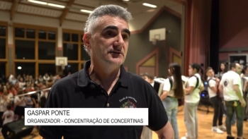 Imagem de Encontro de concertinas na Suíça francesa