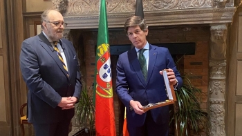 Imagem de Cônsul honorário em Gent distinguido com Ordem de Mérito