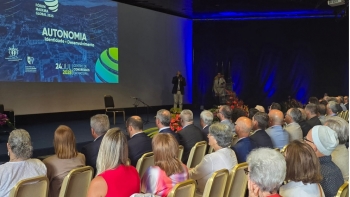 Imagem de Governo anuncia congresso da diáspora