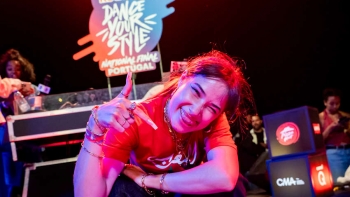 Imagem de Lili no Holofote