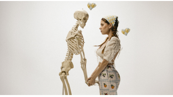 Imagem de Bárbara Tinoco, “Devia Ter-te Traído”